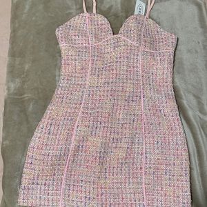 Mini tweed pink dress